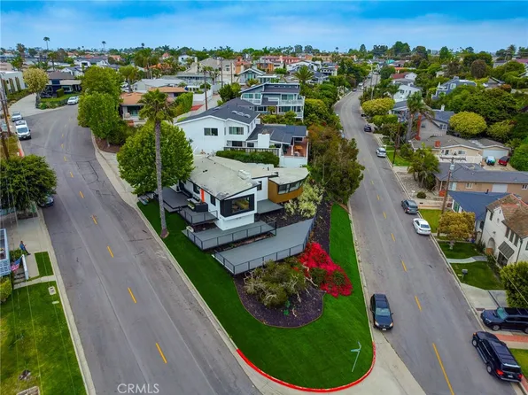 300 Holmwood Dr, Newport Beach, CA 92663