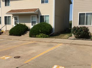 2912-19 Lakeview Dr, Yankton, SD 57078