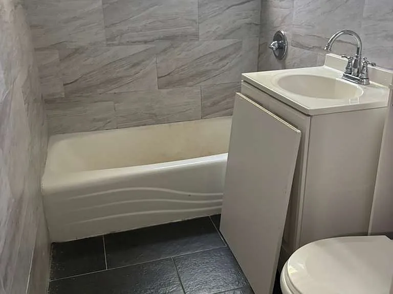 110 Belgrove Dr #6C — Photo 7
