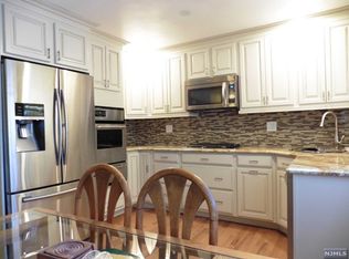 455 W Lookout Ave, Hackensack, NJ 07601