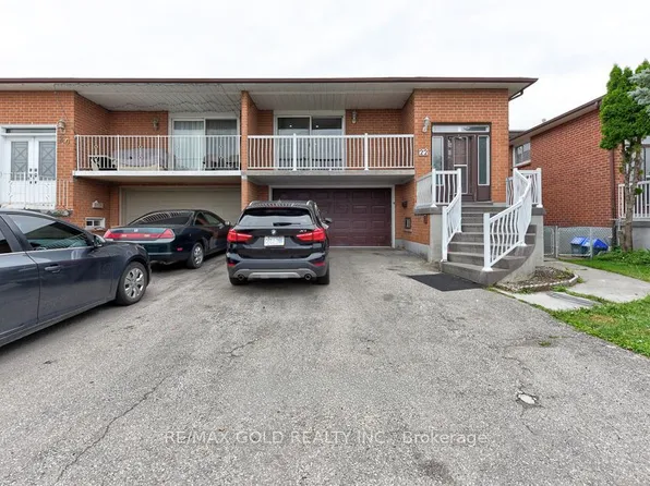 22 Kittiwake Ave, Toronto, ON M9V 4P6