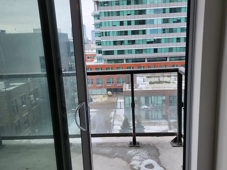 55 Duke St W #601 — Photo 8