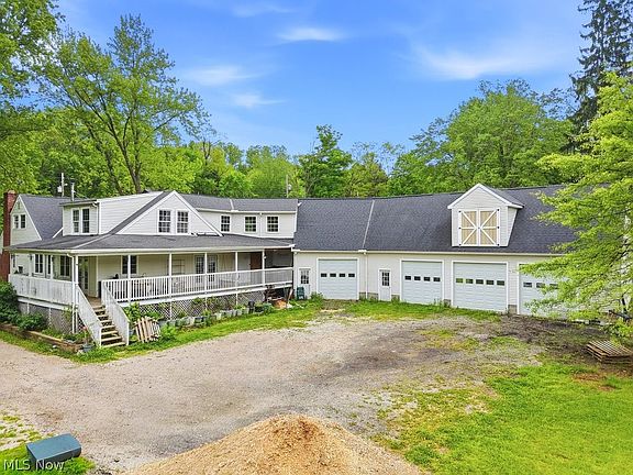4th image of 7429 Chagrin Rd