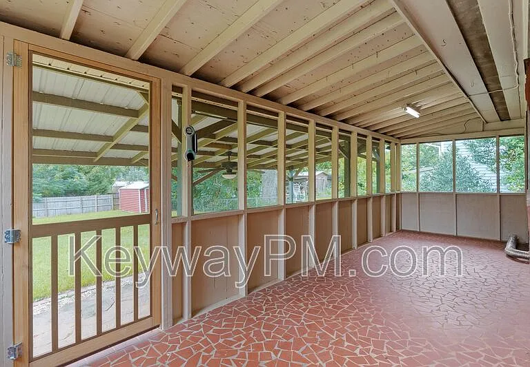 133 Belair Rd — Photo 14