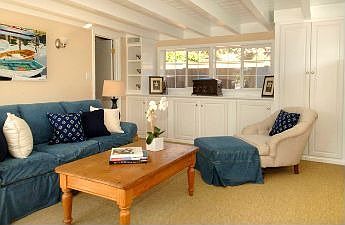 Family Room :: 8 WIndward