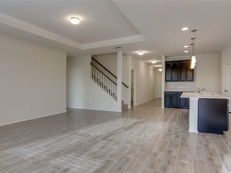 6621 Hartlage St — Photo 11