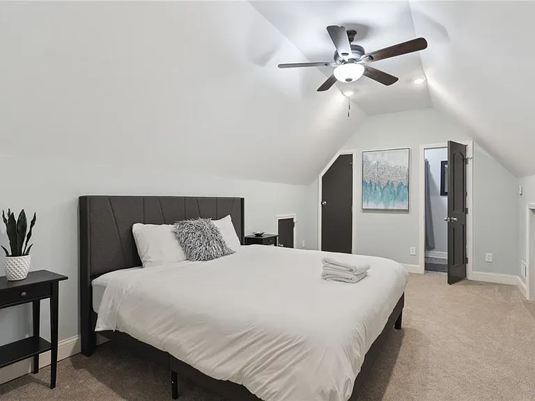257 Birch St — Photo 15