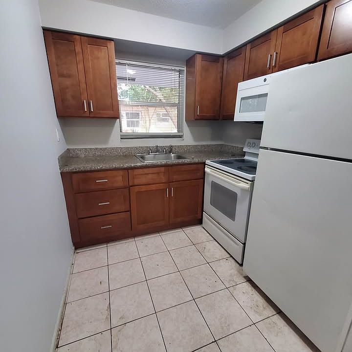 1st image of 3831 SW 12th Pl APT 2