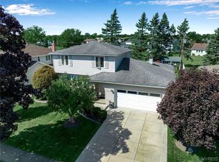 292 Wayside Dr, Depew, NY 14043