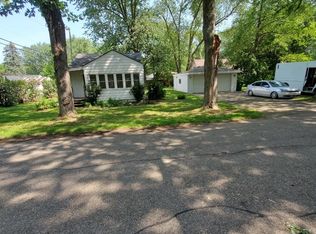 3067 Brookneal St, Commerce Township, MI 48382
