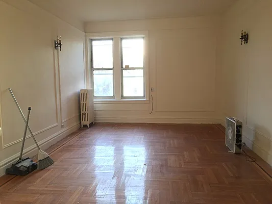 Rented by Bond New York | media 19