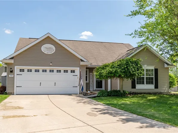 435 Pewter Hill Ct, Lebanon, OH 45036