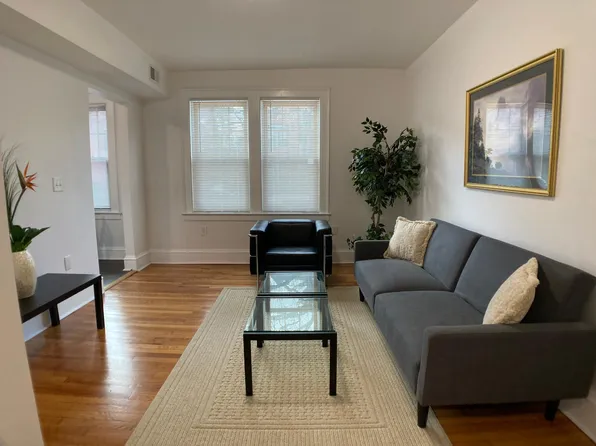 360 Laurel St, Hartford, CT 06105