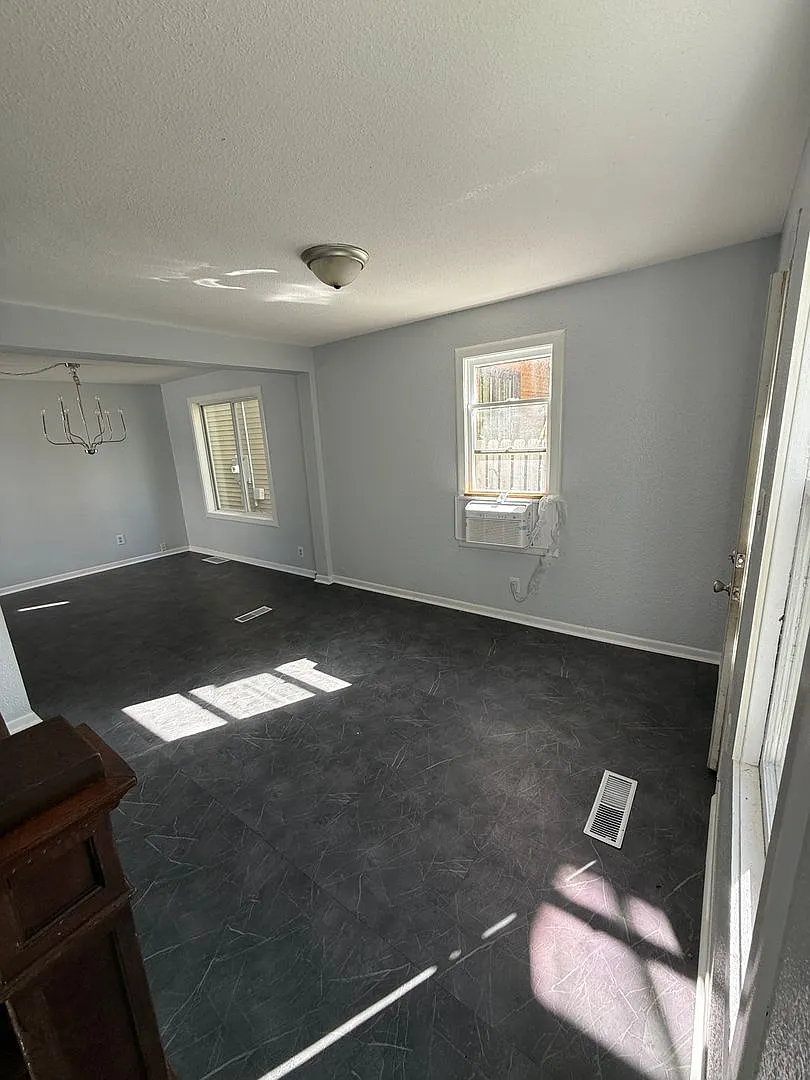 Cozy 1 bed, 1 bath near Greenway! — Photo 2