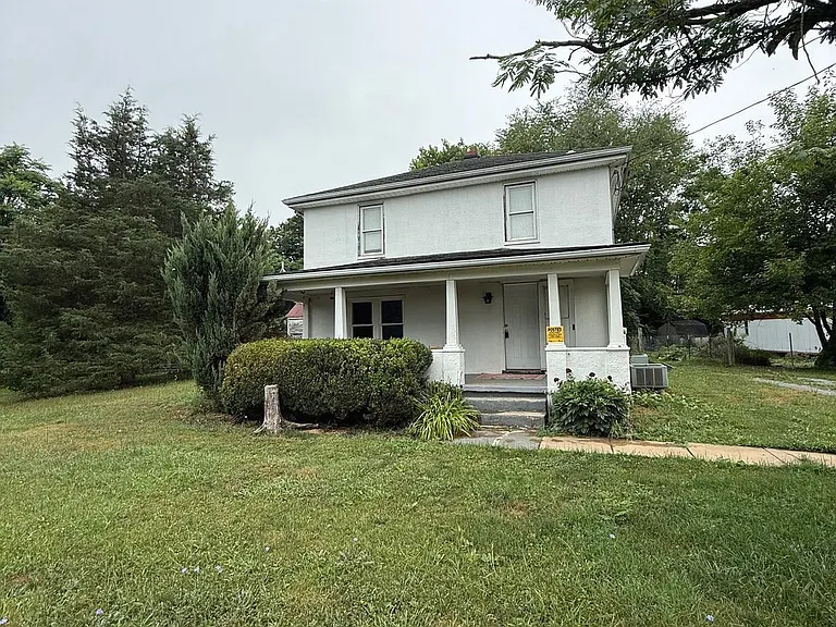 10860 Winchester Ave — Photo 1