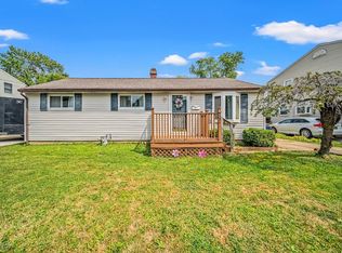 1221 E 359th St, Eastlake, OH