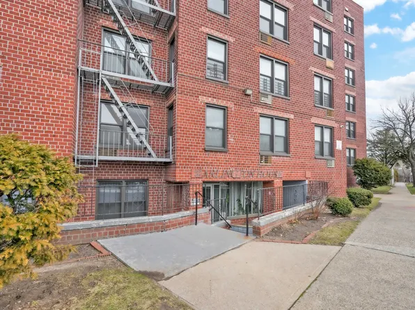 108-05 Astoria Boulevard 6 image 18 of 19