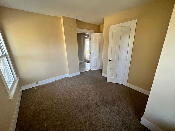 4th image of 40 Marlborough St Floor 2