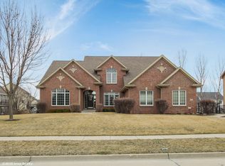 15105 Brookshire Dr, Urbandale, IA 50323
