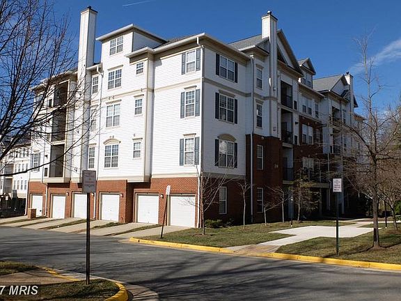 3rd image of 11508 Sperrin Cir Unit 405