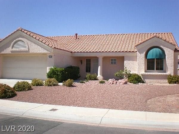 1st image of 2437 Desert Glen Dr