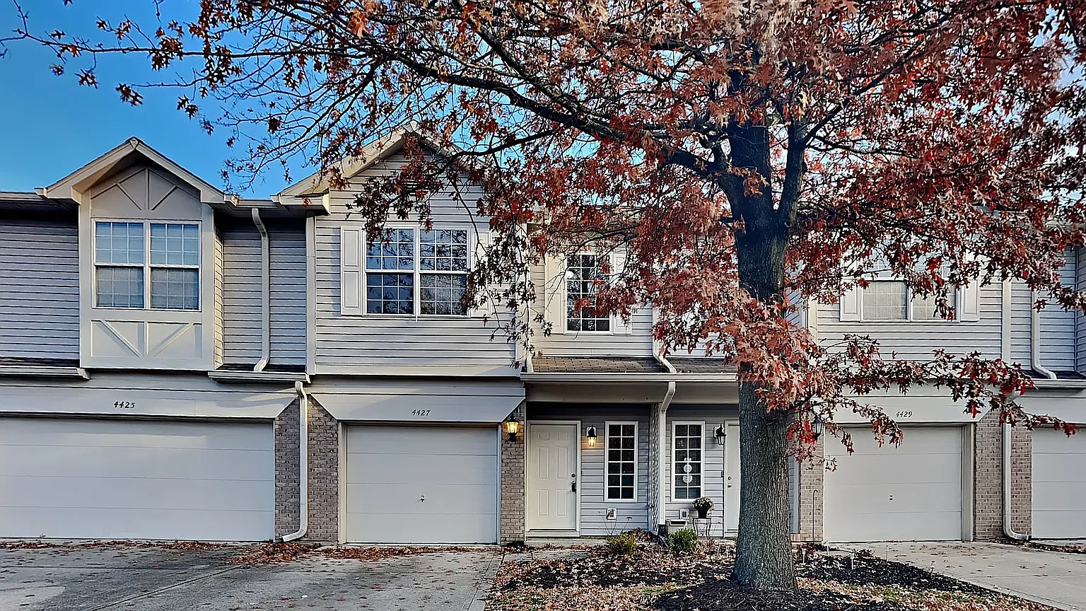 4427 Nighthawk Ct — Photo 1