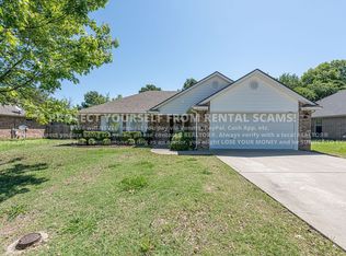 1674 N Hazeltine Dr, Fayetteville, AR 72704