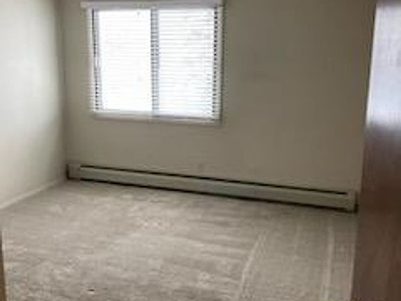 2nd image of 107 7th St N #6