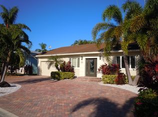 201 175th Ave E, Redington Shores, FL 33708