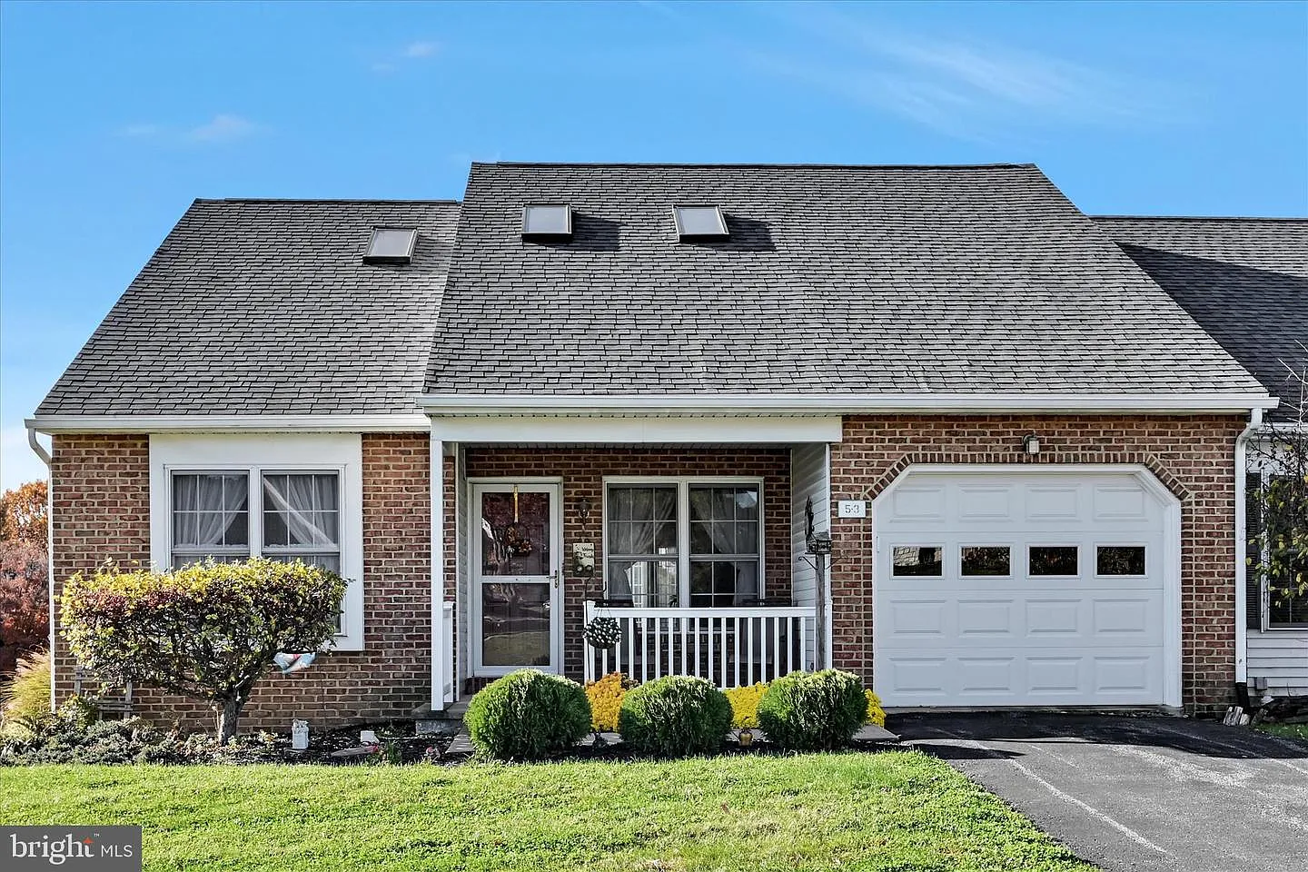 53 Knollwood Rd photo 1