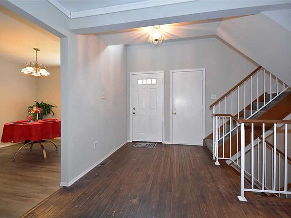 3rd image of 12831 High Crest St