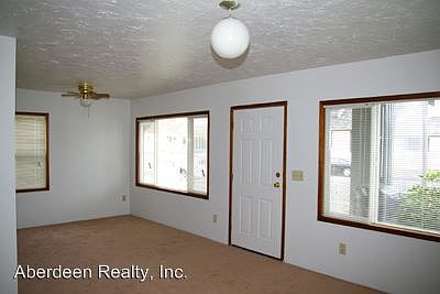 2nd image of 225 Jefferson St