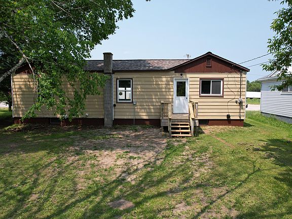 3rd image of 404 E John St