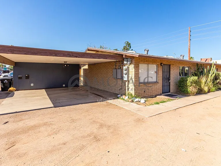 1204 S McClintock Dr #B — Photo 24