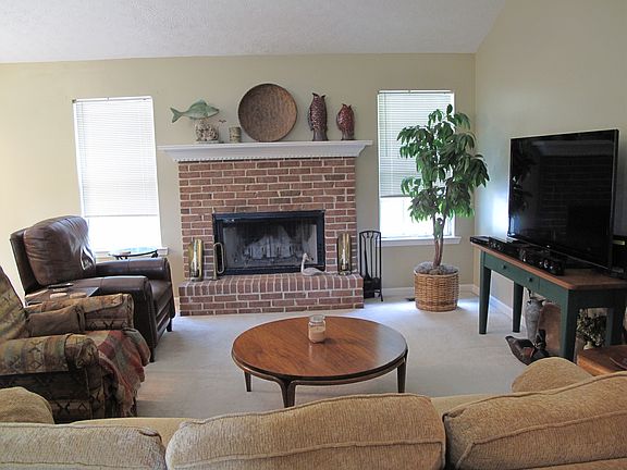 Vaulted Living Areas