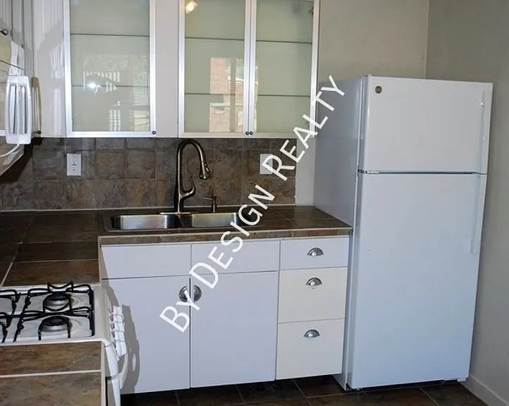 615 E Helen St #2 — Photo 8