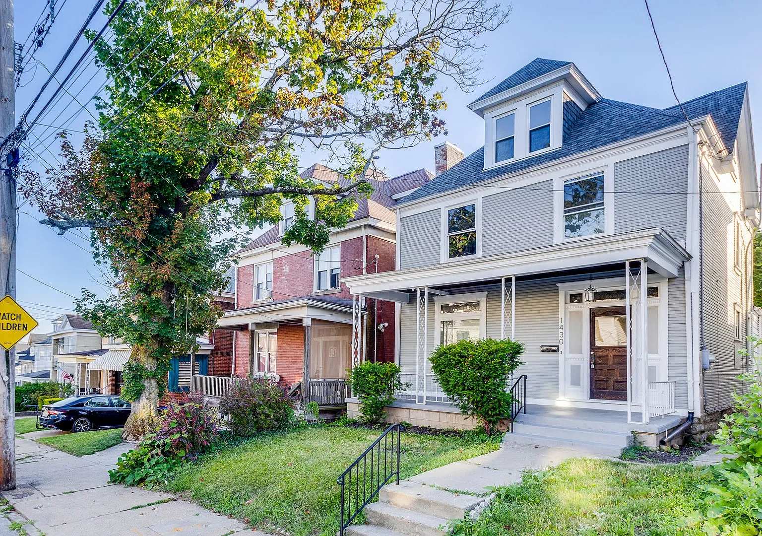 Available NOW! Completely renovated from top! — Photo 4
