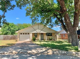3103 Heatherwood Dr, Bryan, TX 77801