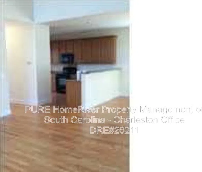 3 bed, 2.5 bath, 2060 sqft, $3,999 — Photo 2