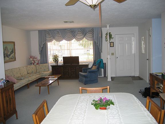 Dining Room/Living Rm