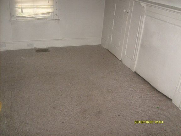 3rd image of 1224 Front St