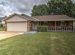 212 W Los Angeles Pl, Broken Arrow, OK 74011