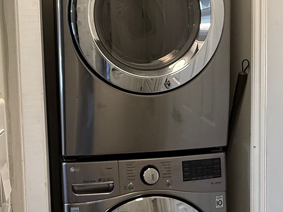 3rd image of 2123 S Orange Dr #4
