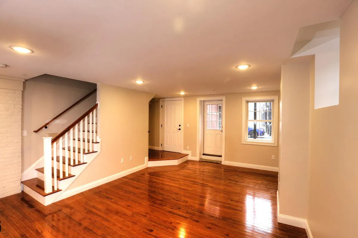 1 bed, 1100 sqft, $2,150 — Photo 4