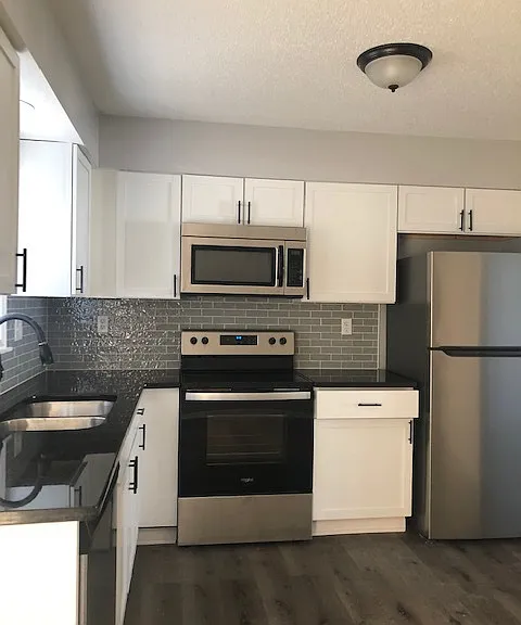 6905 Orchard St — Photo 8