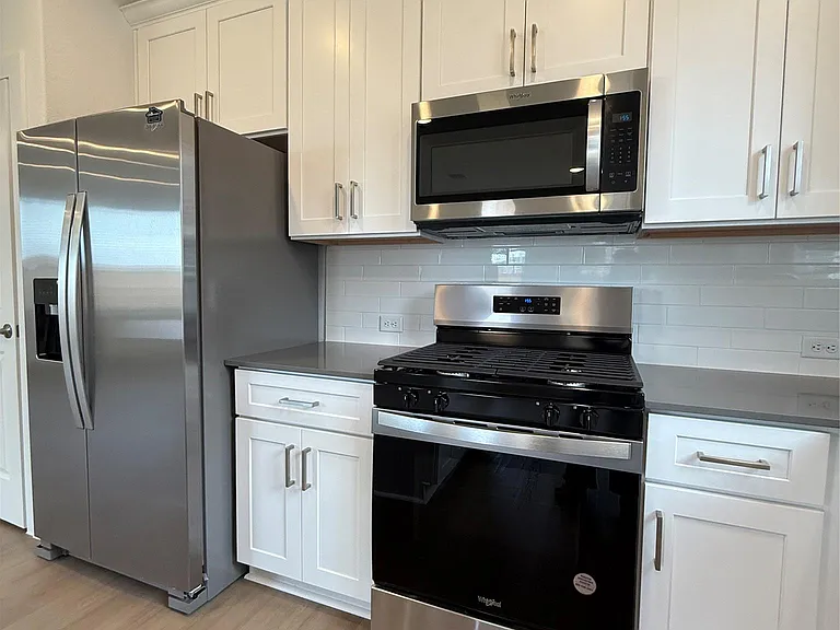 593 Tailwind Dr — Photo 18