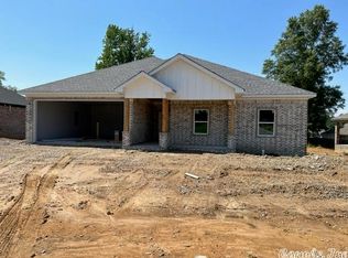 109 Grant Dr, Bryant, AR 72022