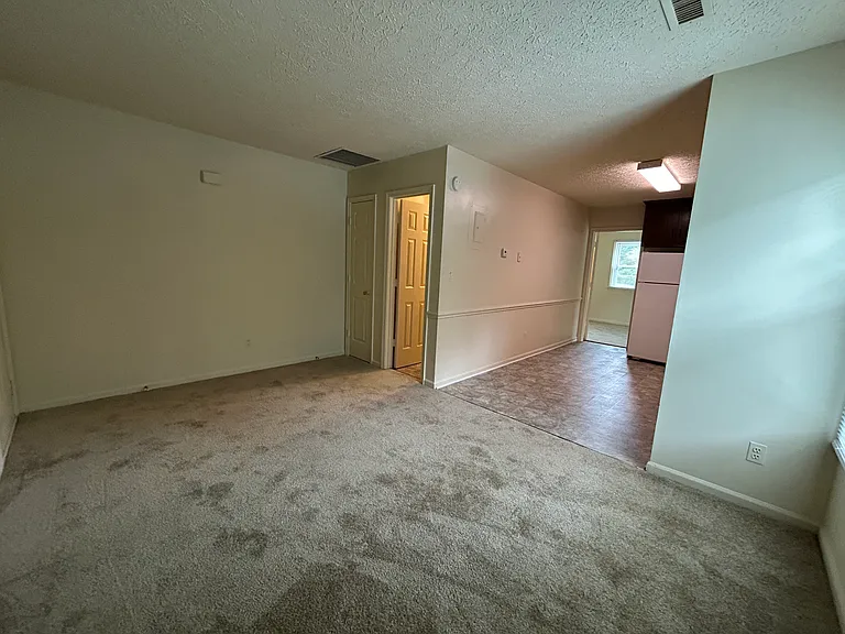 Beechwood Apartments — Photo 10