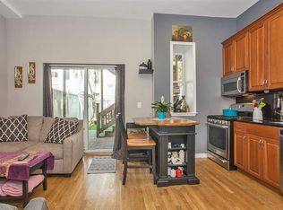 394 1st St APT 1, Jersey City, NJ 07302
