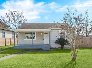 29 Gibbs Dr, Chalmette, LA 70043